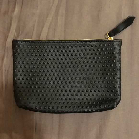 BUY2GET1FREE Black Makeup Bag - Picture 2 of 3